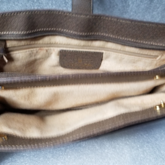 Authentic Vintage Gucci Rare Crossbody - Picture 8 of 10